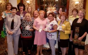 New members were inducted at the Staaten during the September 2016 meeting of NYSWI/Staten Island. Each new member was presented with a personalized teacup as a welcome to the organization.